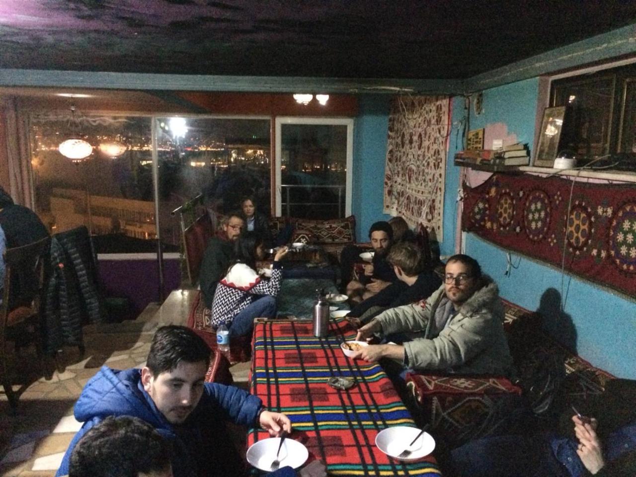 Istanbul Harmony Hostel Esterno foto